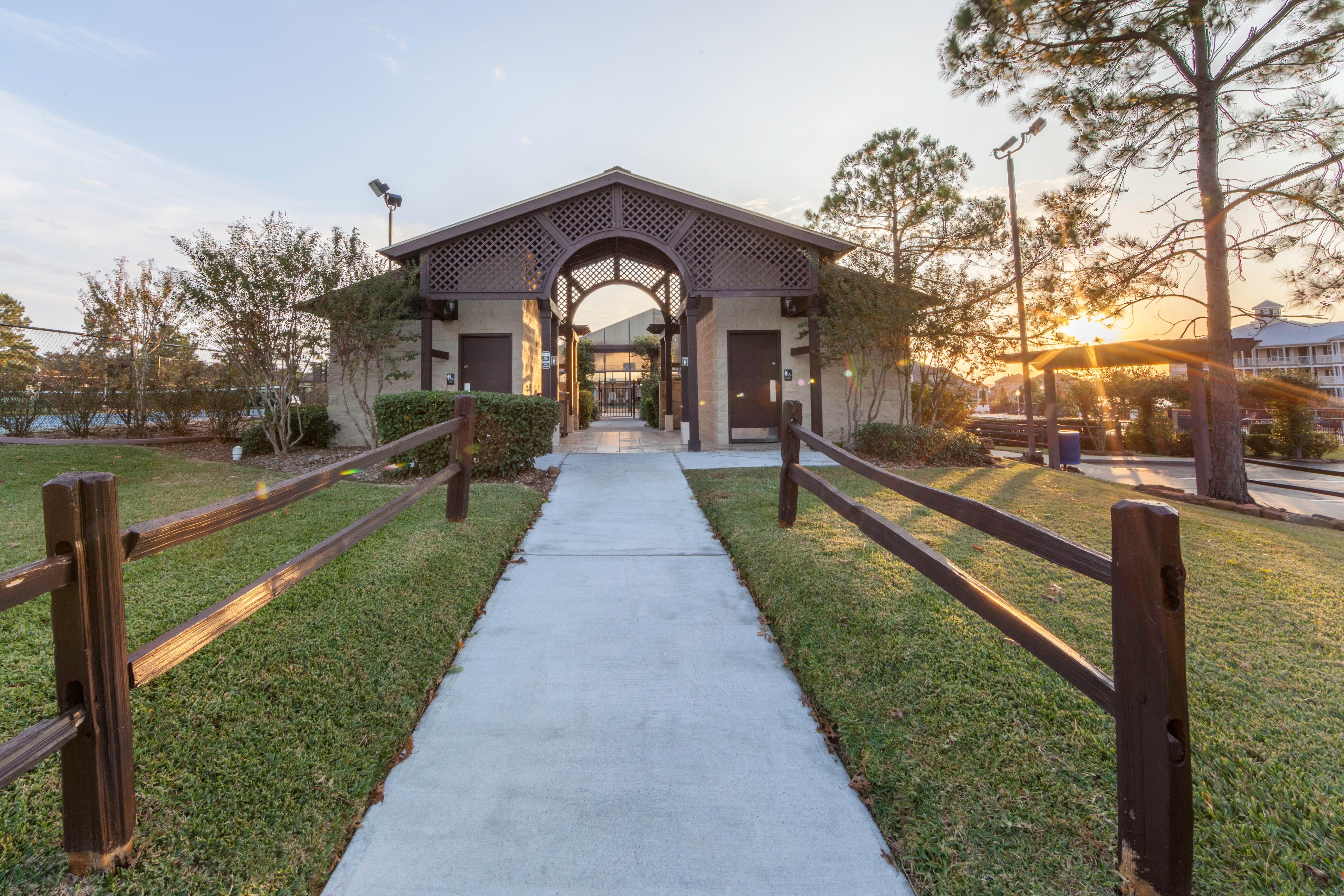 Holiday Inn Club Vacations Piney Shores Resort At Lake Conroe Exterior photo